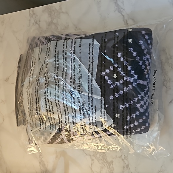 SAVAGE X FENTY FROST SMITTEN KNIT SWEATER NAVY BLUE SZ LARGE - Picture 9 of 11